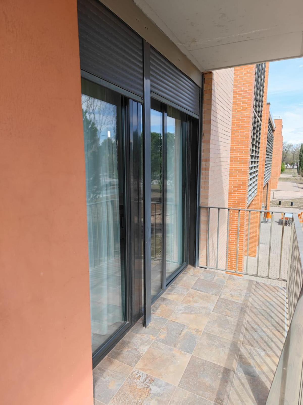 Residencia Universitaria Resa Giner De Los Rios Alcalá de Henares Exterior foto